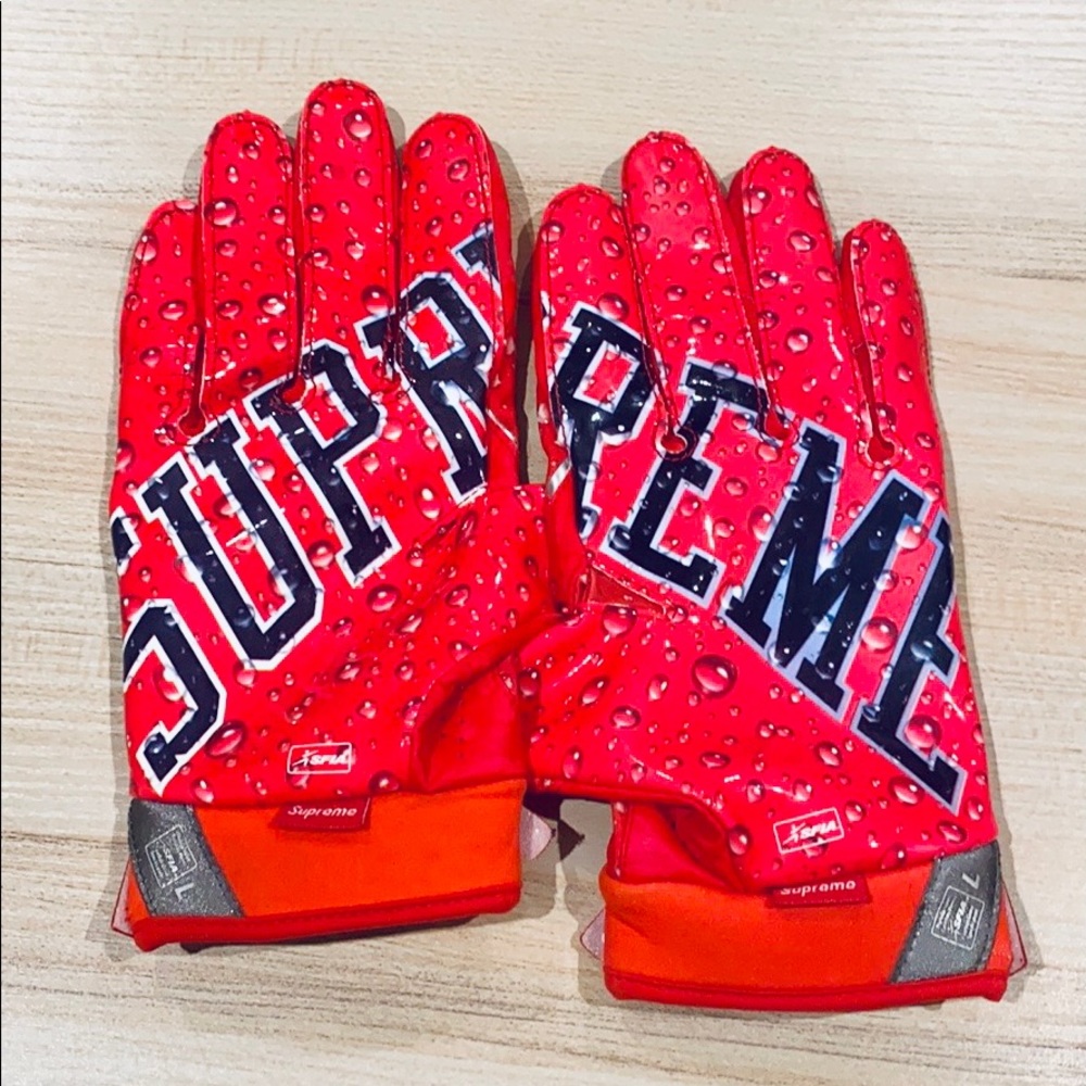 🎉Host Pick🎉 Supreme Nike Vapor Jet Gloves